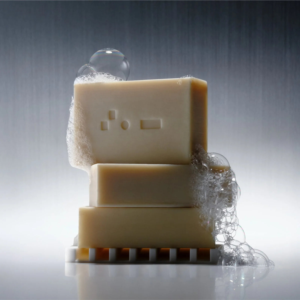 HAIR & BODY CLEANSING BAR