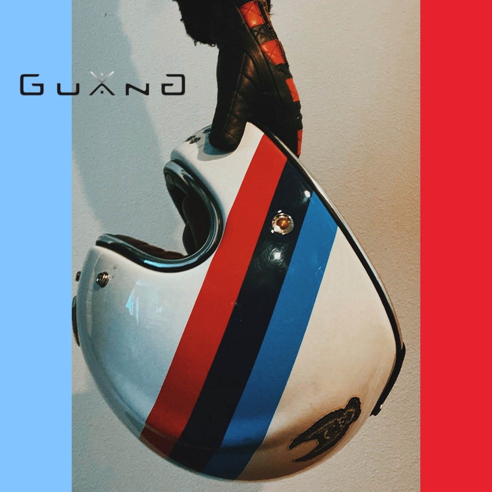 Alexander Guang Full Face Bavarian Three Stripe Moto-Rolla motorcycle helmet, unique color scheme, premium design for motorcycle riders.