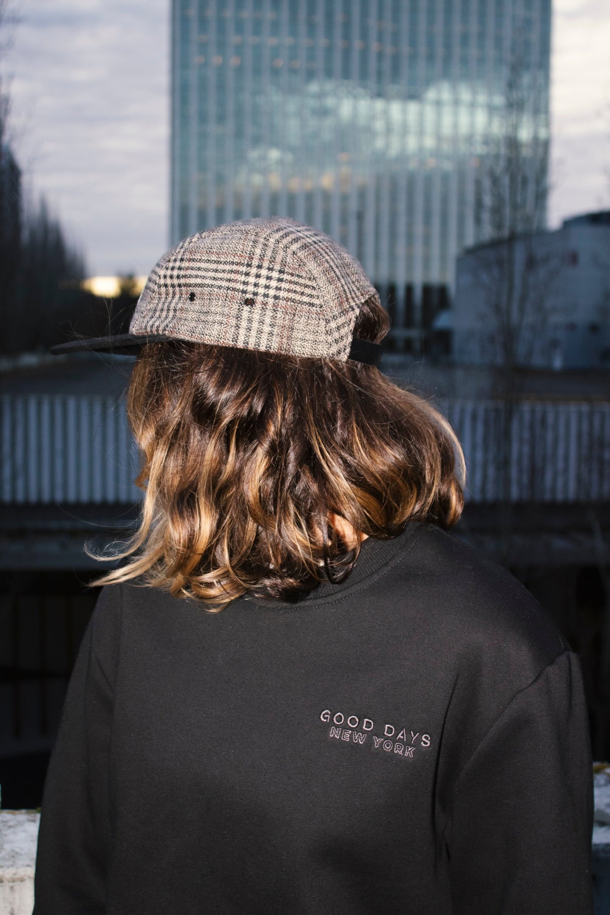 Good Days Tone On Tone Embroidered Crewneck - Black