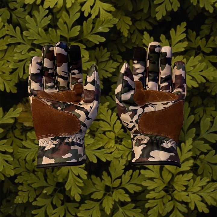 Jungle camouflage motorcycle gloves for street riding and protective gear.