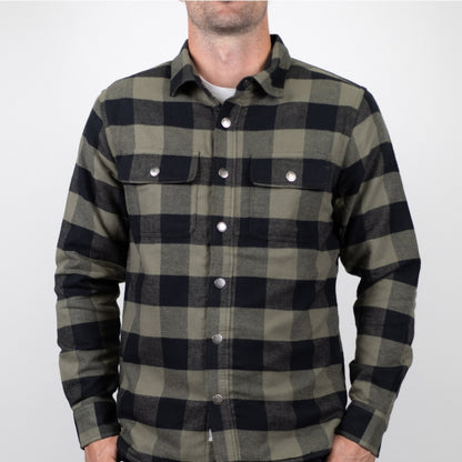 Soft checkered flannel shirt with long sleeves and button-down closure, made of 100% cotton