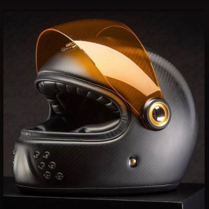 Alexander Guang Full Face 2.0 motorcycle helmet with snap-down visor, aerodynamic design.