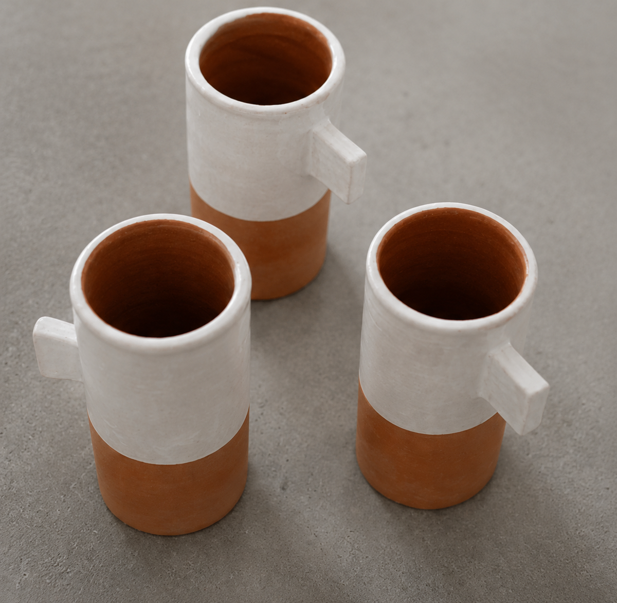 PALO SANTO Barro Serving Pitcher